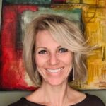 Dora has a unique background of being a full-time corporate employee, entrepreneur, and a mom.