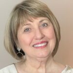 Pam has been dedicated to her daily meditation and mindfulness practice for over 10 years.